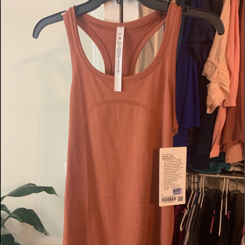 NWT lululemon swiftly tech razorback tank